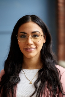 Headshot of a lady with glasses